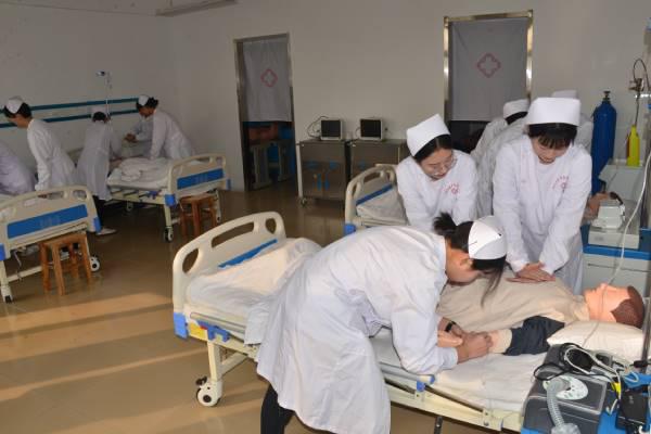 提前報名石家莊冀聯醫學院還能參加中考嗎？