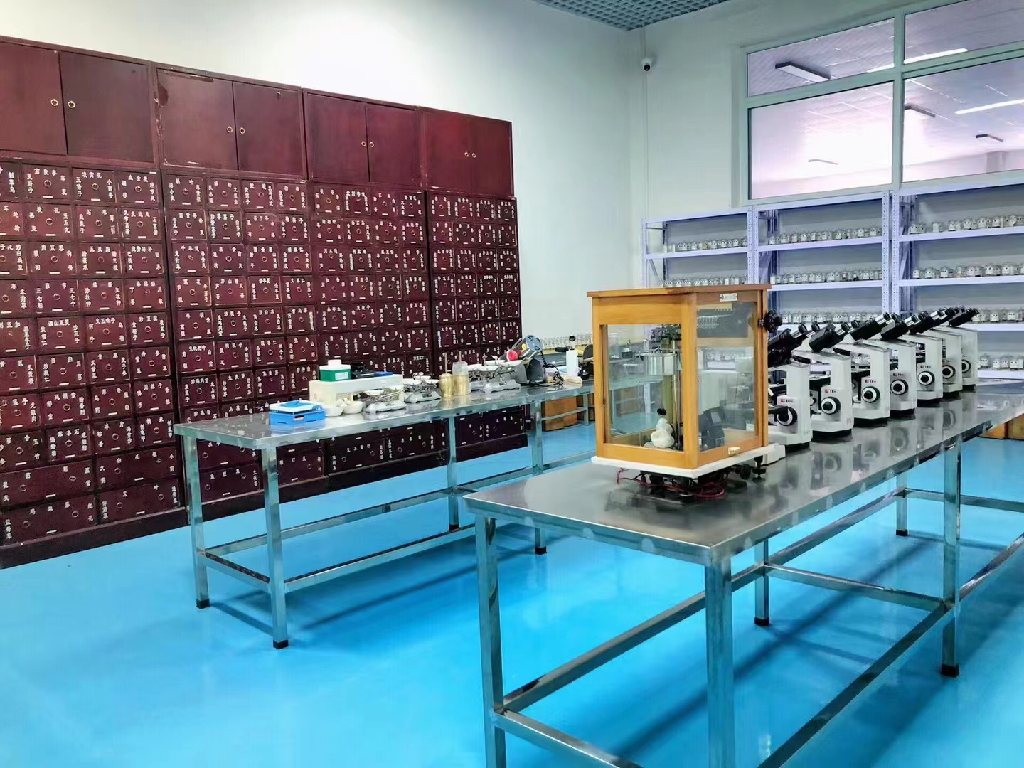 開設(shè)有中醫(yī)專業(yè)的醫(yī)學(xué)院校