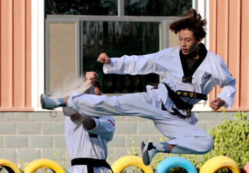 學體育專業、武術專業選哪所學校？石家莊教聯職中給你答案