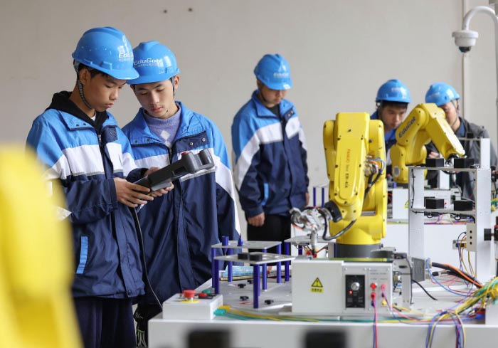 石家莊新鐵職業高級中學工業機器人技術應用專業介紹